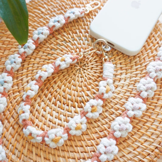 JCCAC: Diasy Phone Strap Wristlet Workshop