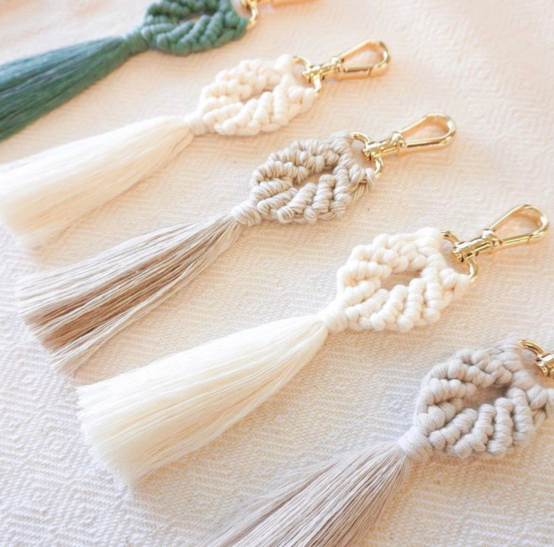 Macrame Seashell Key Chain x 2 -  DIY Kit