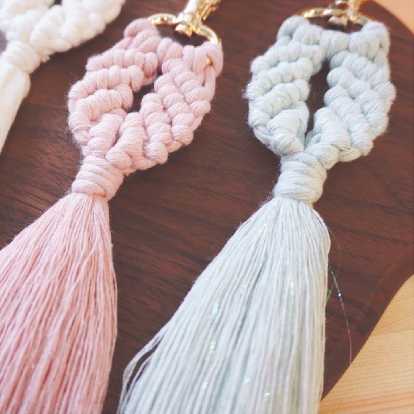 Macrame Seashell Key Chain x 2 -  DIY Kit