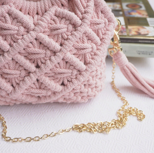 PMQ: Macrame Handbag (2 classes: total -10 Hr)