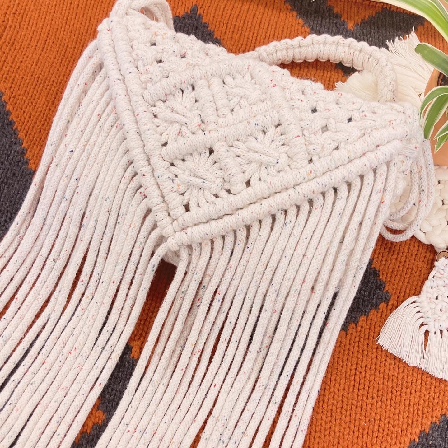 PMQ: Macrame Clutch (2 classes: total ~ 8 Hr)